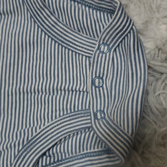 3 pieces Matching Carters Set - Picture 9 of 13